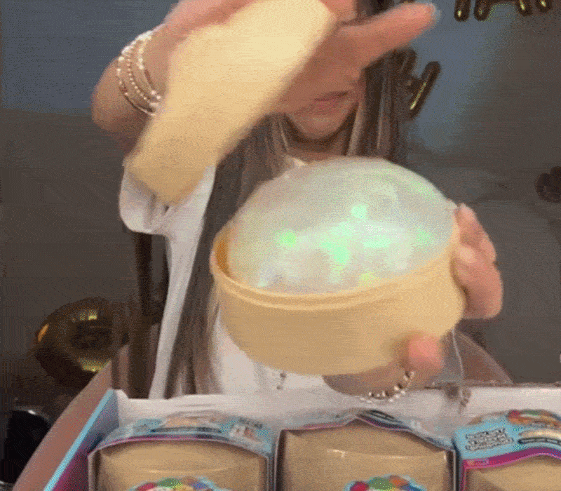 Zabawka SQUISHY BUN RAINBOW MYSTERY DUMPLING